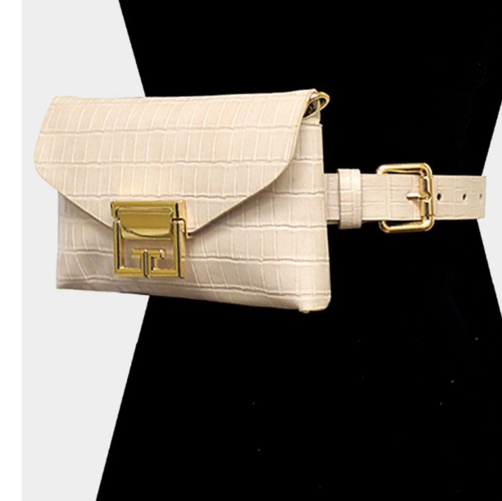 Alligator Pattern Faux Leather Fanny - Picture 1 of 2